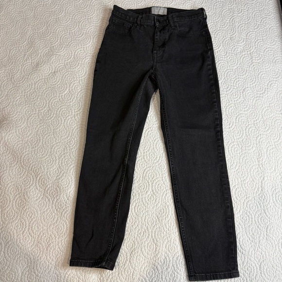 Everlane Women's High Rise Jeans in Charcoal - Picture 5 of 12